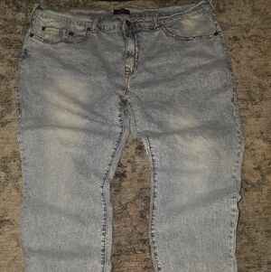 True Religion Big T Rocco Men's Jeans Size 42 x 32 Light Stonewash